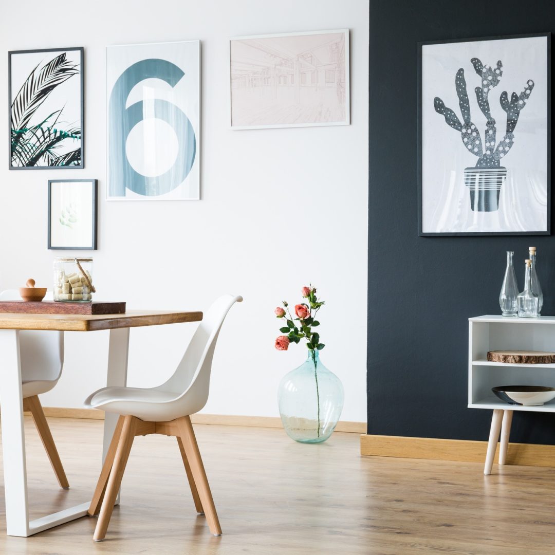 modern-house-bright-interior.jpg